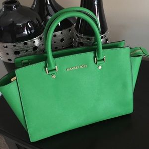 Michael Kors medium sized satchel