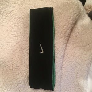 nike reversible headband/ear warmers