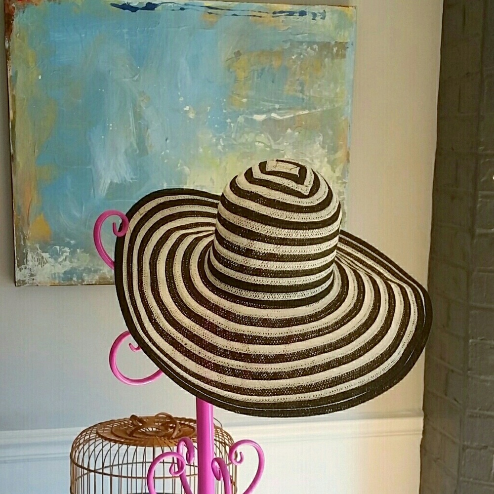 Gorgeous striped  sun hat