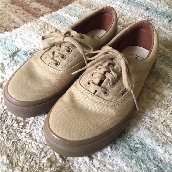 tan low top vans