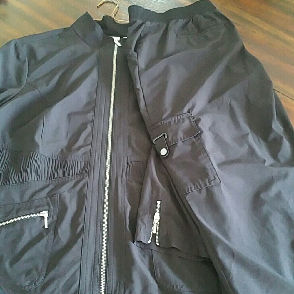 Chicos Zenergy Black Jacket and Capri Pants