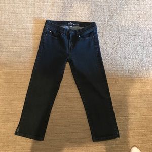 New York and Company capris