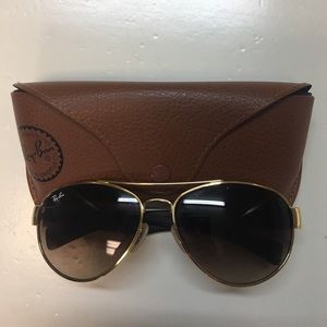 Ray-Ban Aviators Sunglasses