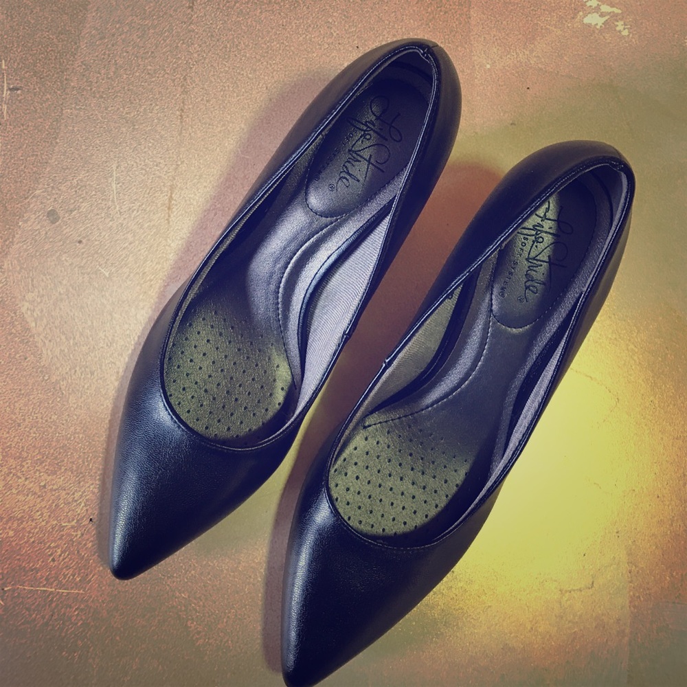 Lifestride Black Shoes 7.5