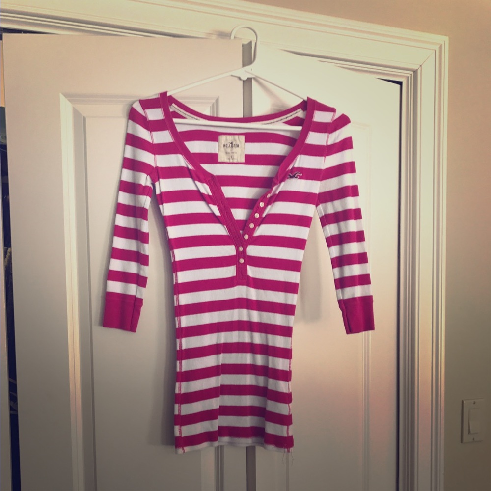 Hollister striped 3/4 sleeve. Size small