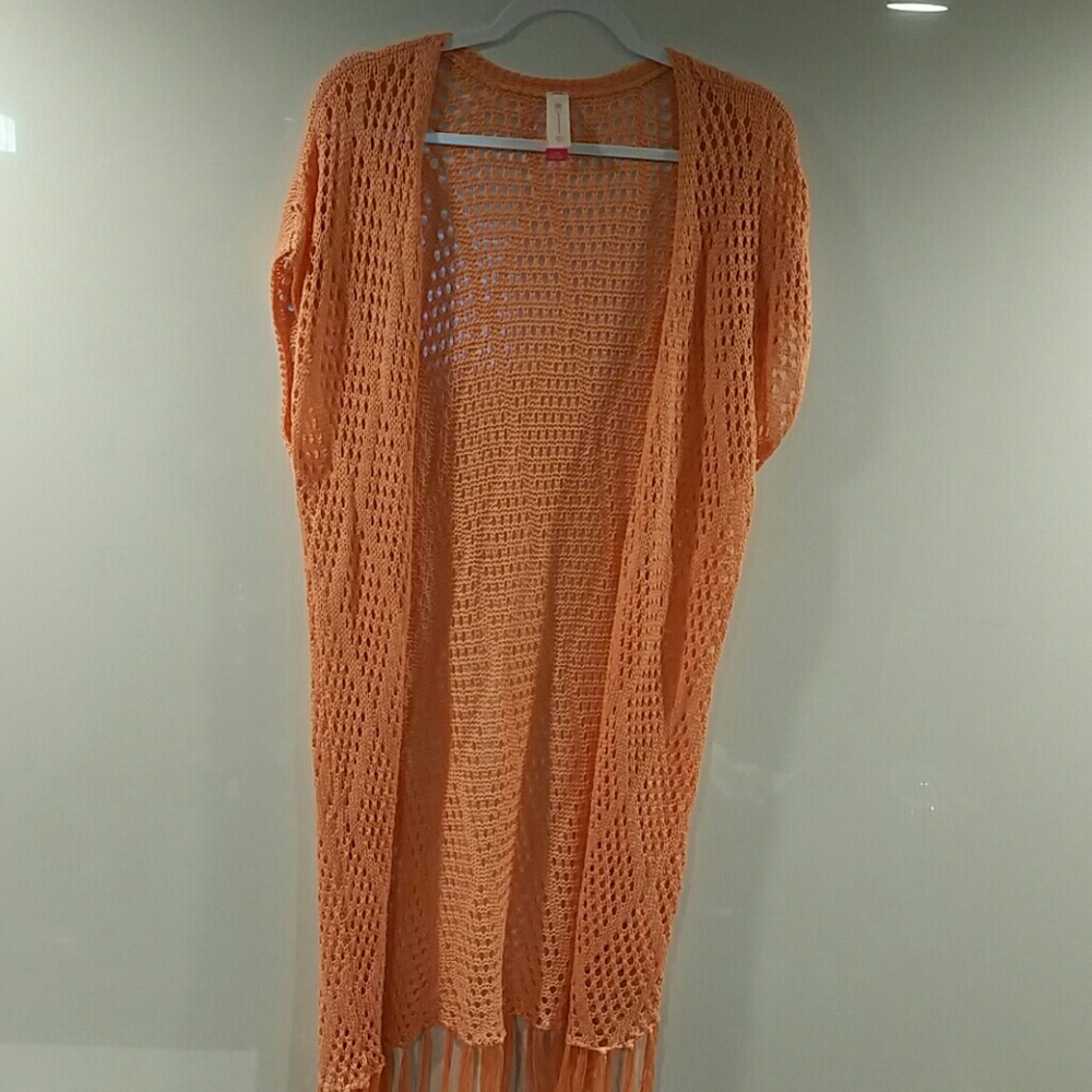 Peachy Shrug