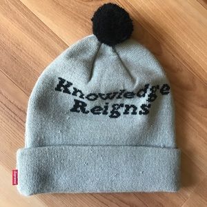 Supreme NYC Knowledge Reigns beanie