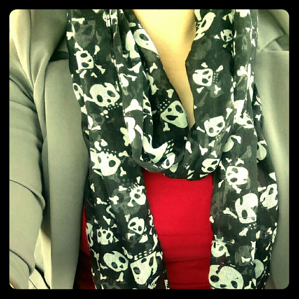 Skull Scarf