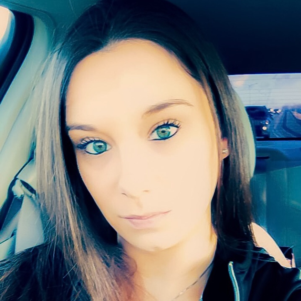 Meet your Posher, Jenn