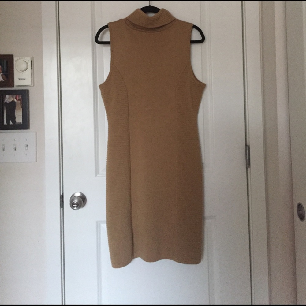 DRESS - Picture 2 of 4