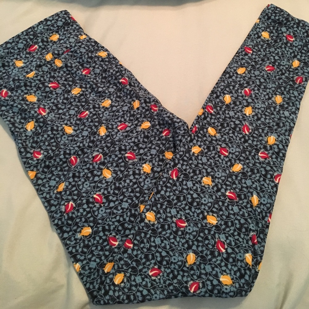 LuLaRoe Leggings One size made in Vietnam