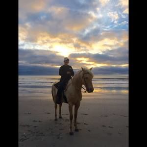 Meet your Posher, Riley