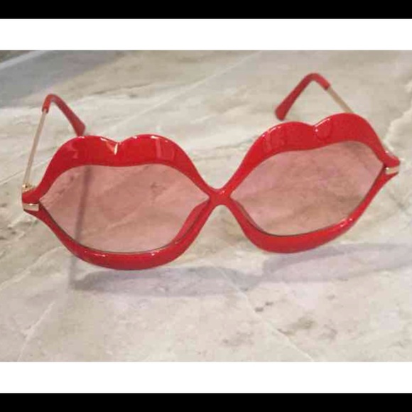 Give me a kiss shades - Picture 1 of 1