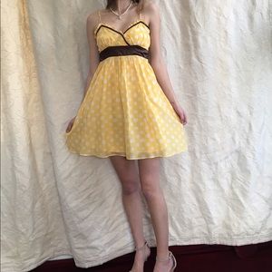 Cute Forever 21 sundress is perfect for next party