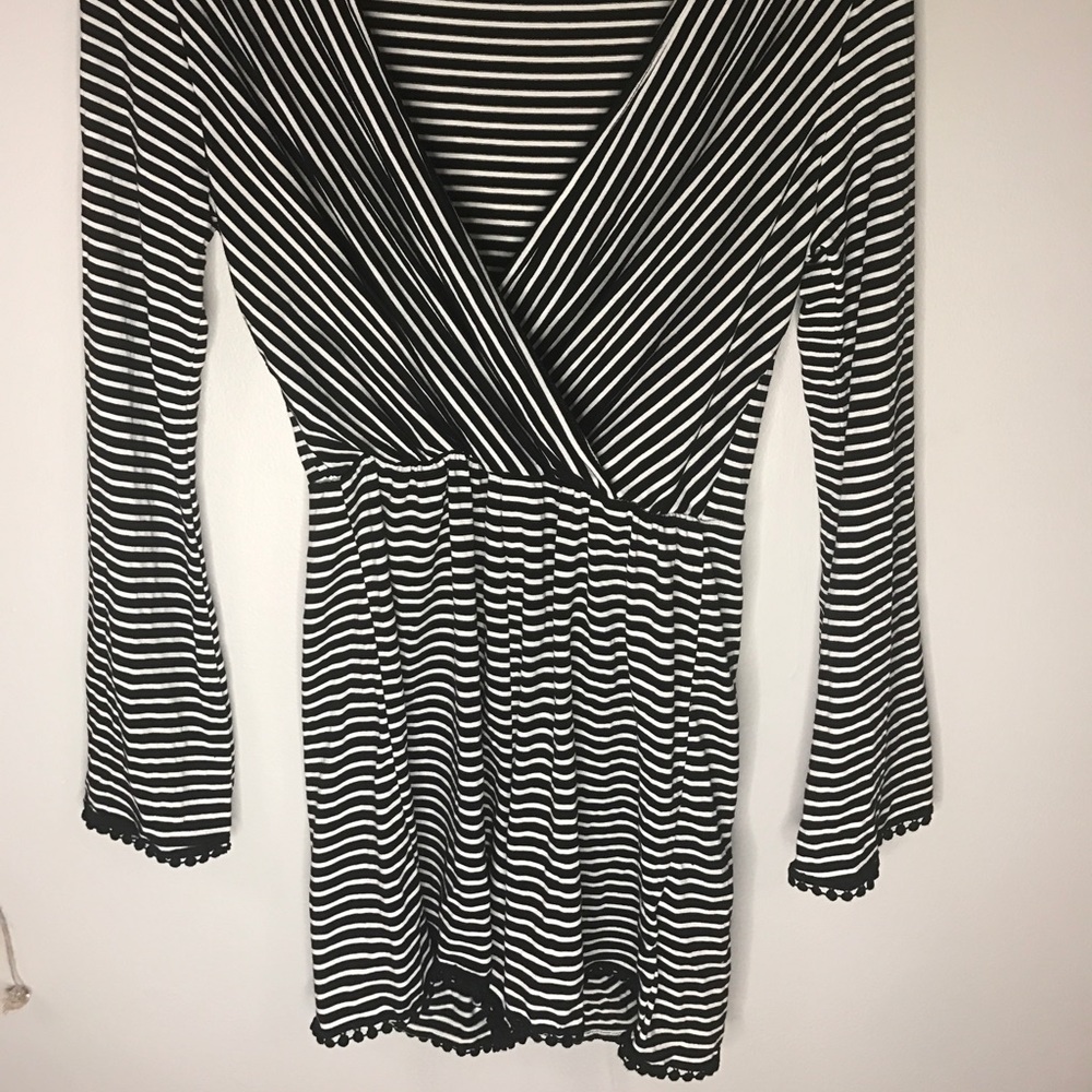 NWT⚠️⚠️⚠️Stripped romper