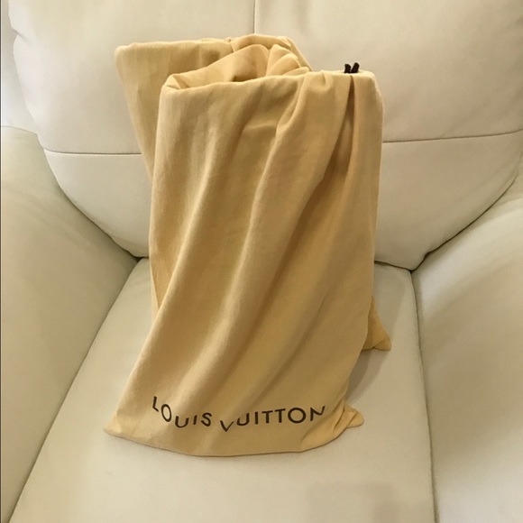 LV boots - Picture 3 of 3