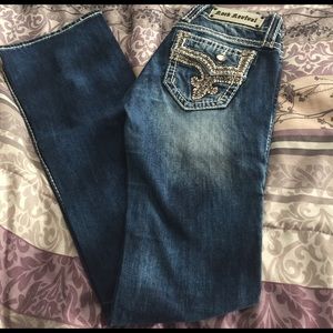 💎 TRADED💎 Rock Revival "Betty"