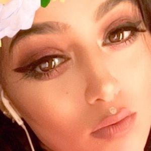 Meet your Posher, Safawra