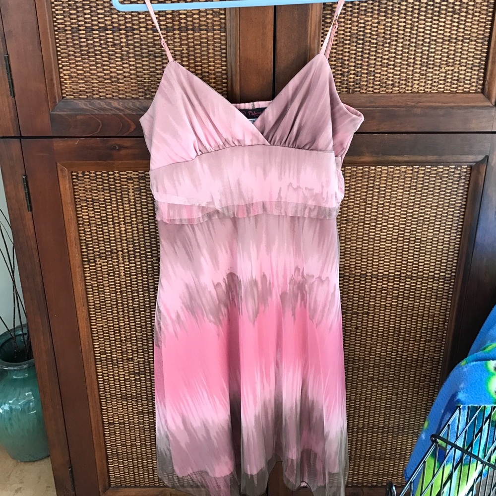 Cure semiformal dress