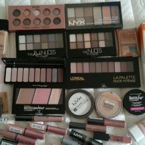 Nwt 32 EYESHADOW BRUSHES  LIP Makeup Bundle