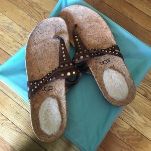 Ugg Australia Deitra Thong Sandal. Size 8
