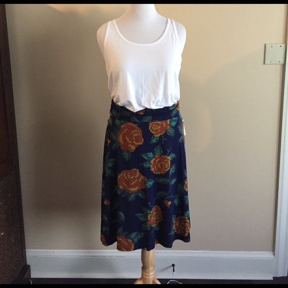 LuLaRoe Azure Beauty and the Beast Disney - Picture 1 of 3