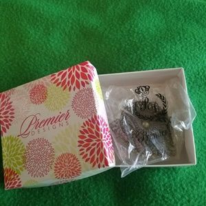 Premier designs nova earrings