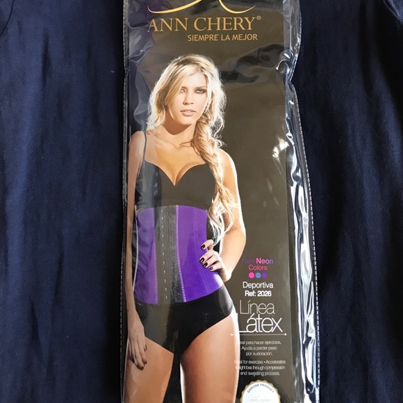 🎉BF sale🎉Colombian trainer - Picture 2 of 4