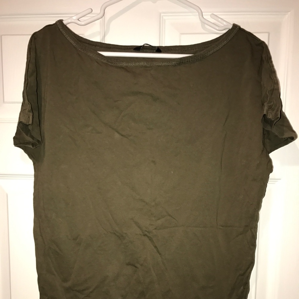 VS Short sleeve shirt.