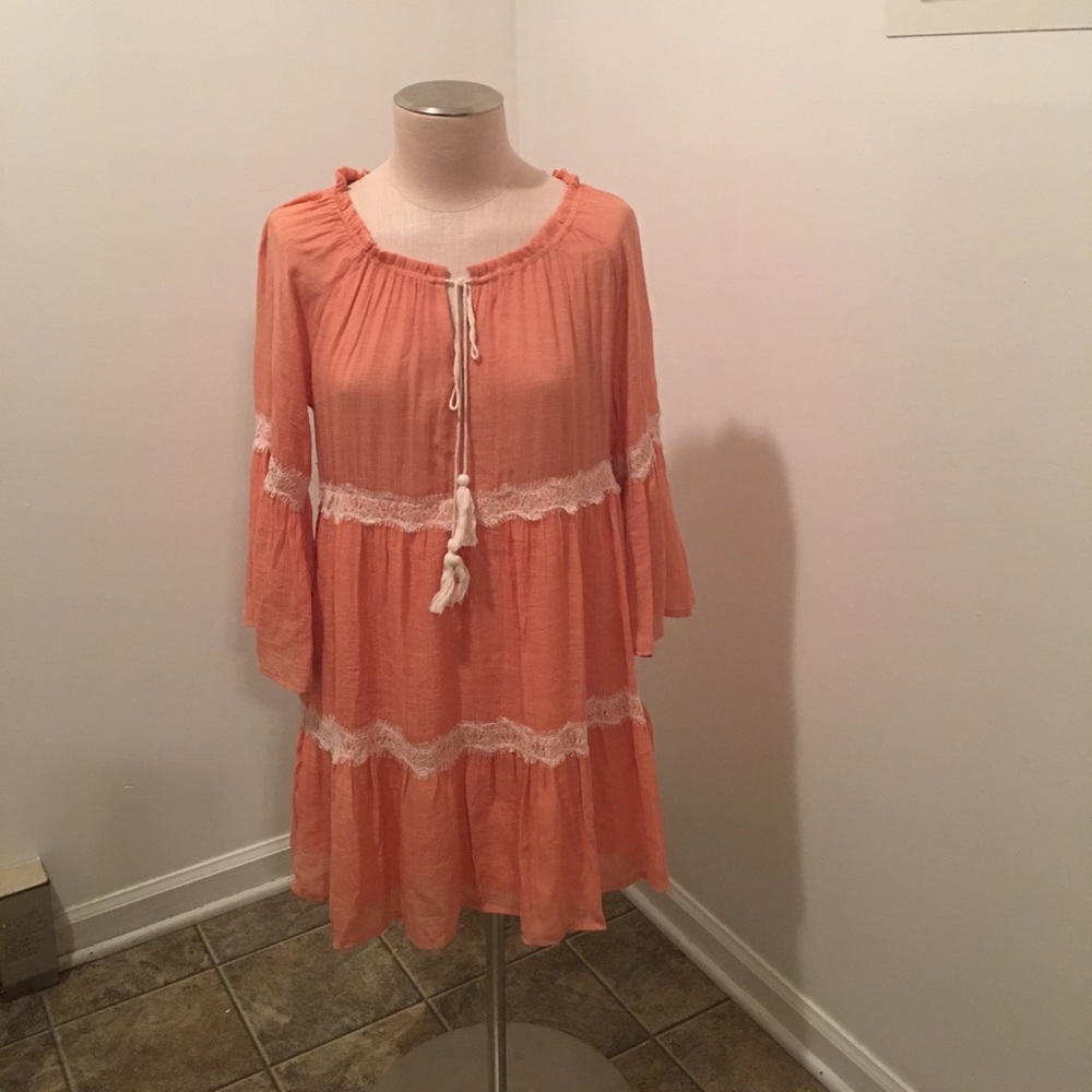 3/$18 Burnt orange and cream dress
