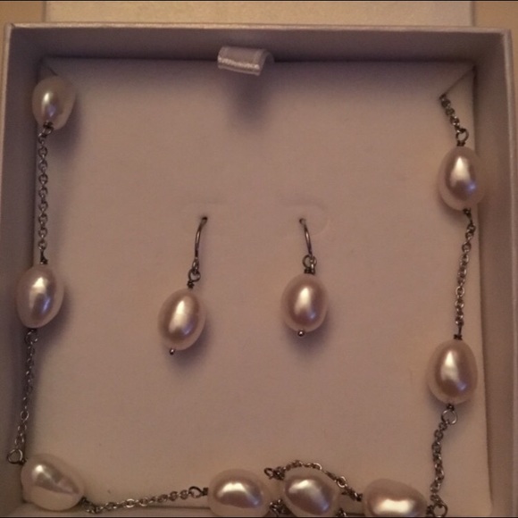 Opiat pearl set - Picture 1 of 2