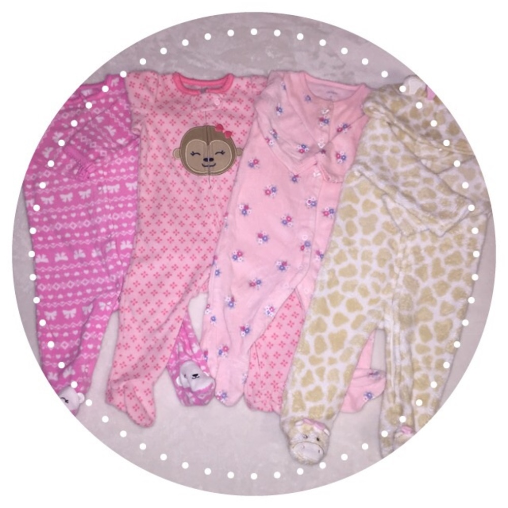 Bundle of 4- sleep n play suits🌸