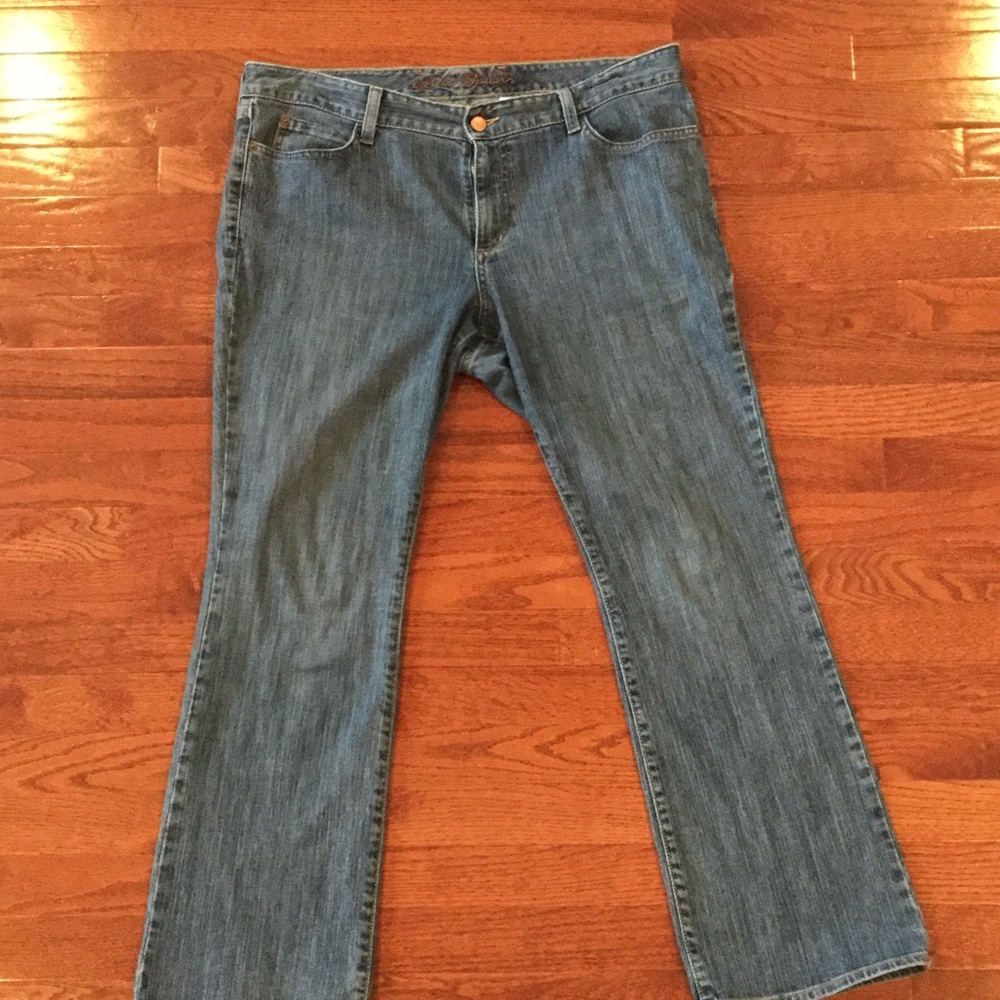 Eddie Bauer distressed style Jean size 14 s