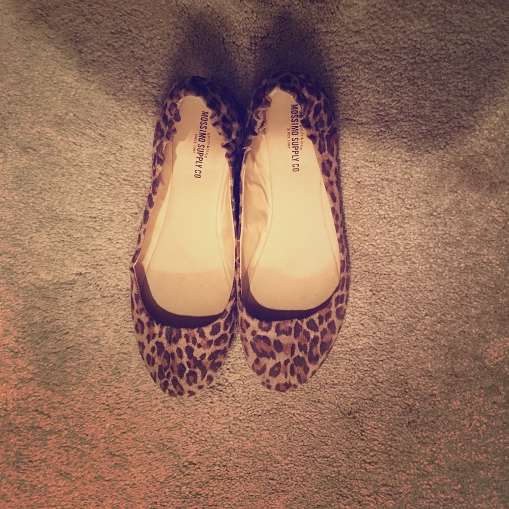 Leopard print flats