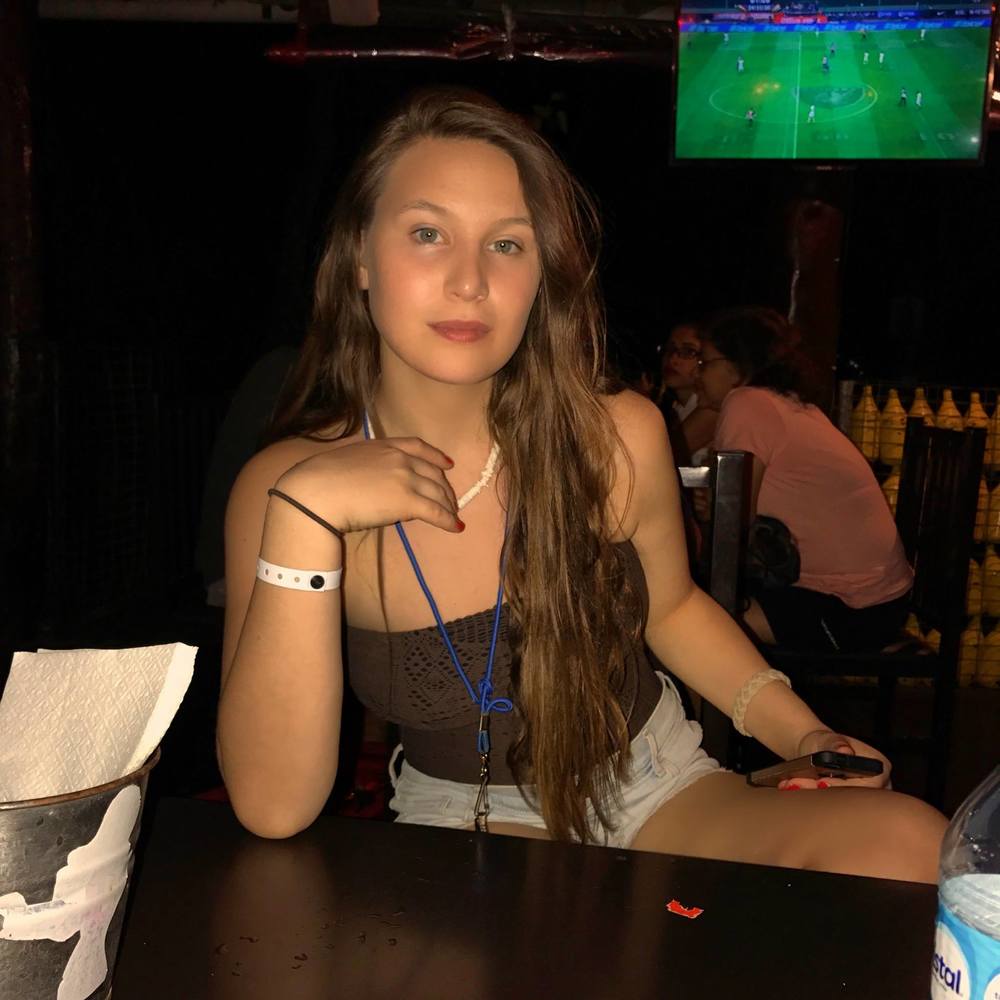 Meet your Posher, Sierra