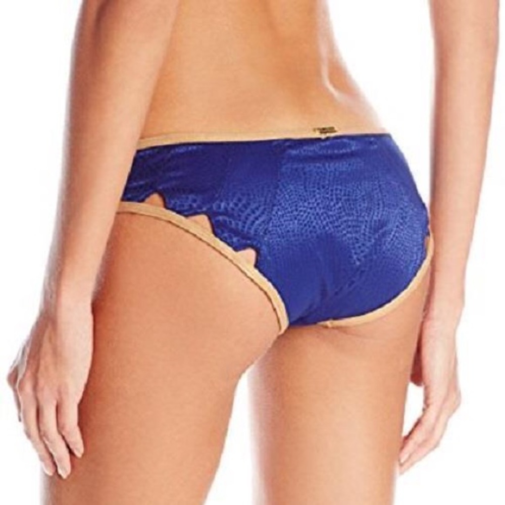 💯 NWT beach bunny jagged edge set - Picture 7 of 7