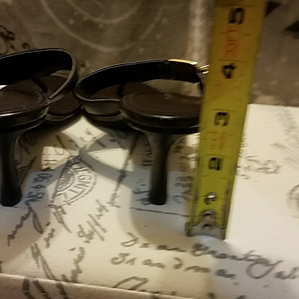 Shoes - Picture 6 of 6