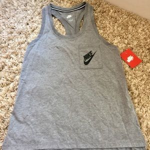New with tag! Nike tank sz small.