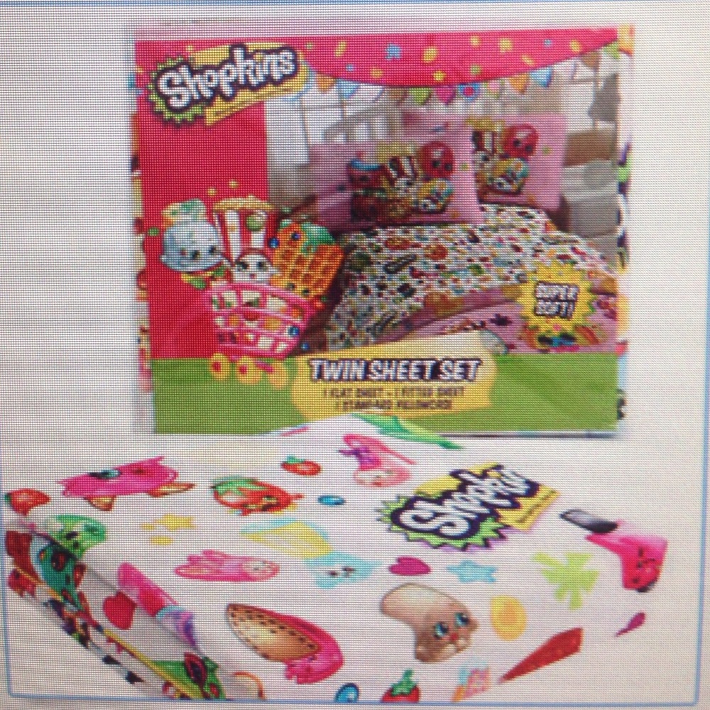NWT Shopkins 3 piece twin sheet set