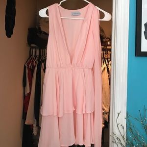 Lioness dress never been worn size Small