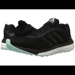 Adidas Running Vengeful - black/ice green shoe