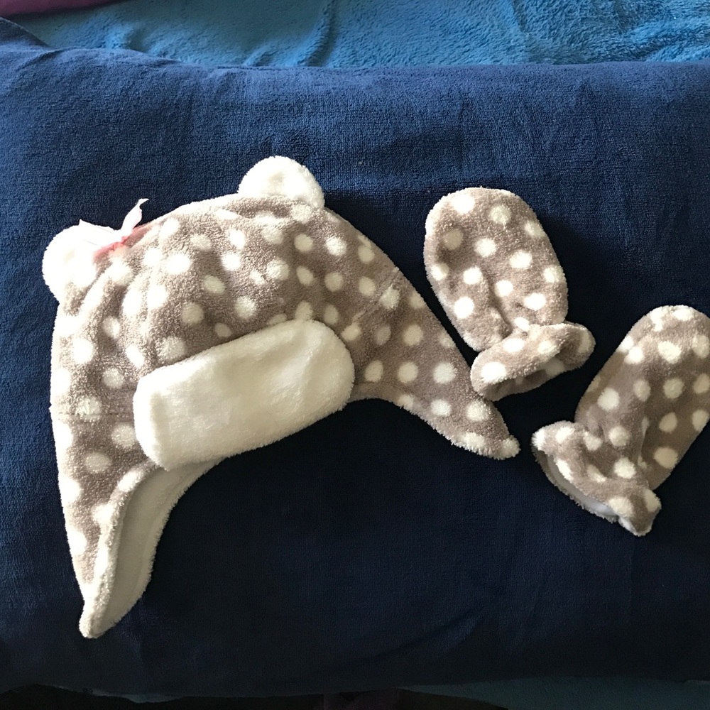 6-12 months Baby Girl Hat & Mittens