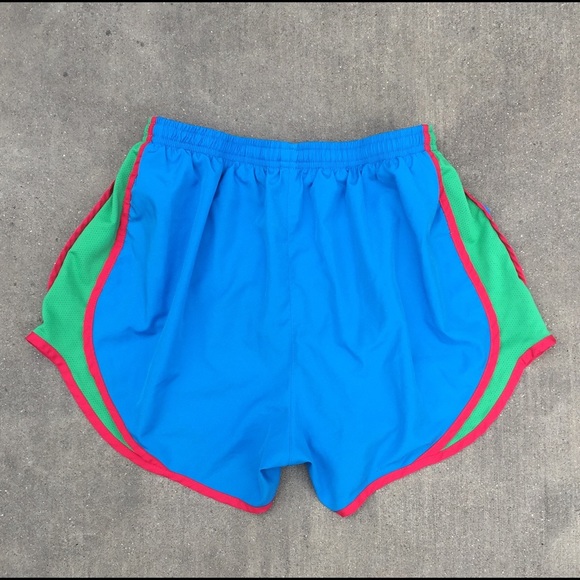 Nike Dri Fit running shorts size Medium - Picture 2 of 4