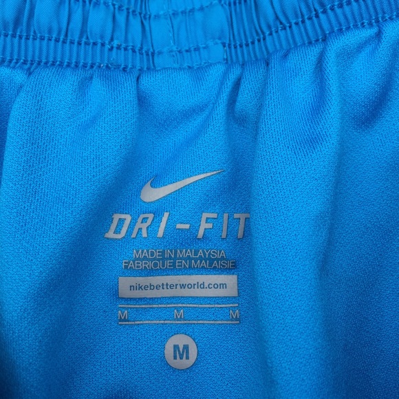 Nike Dri Fit running shorts size Medium - Picture 3 of 4