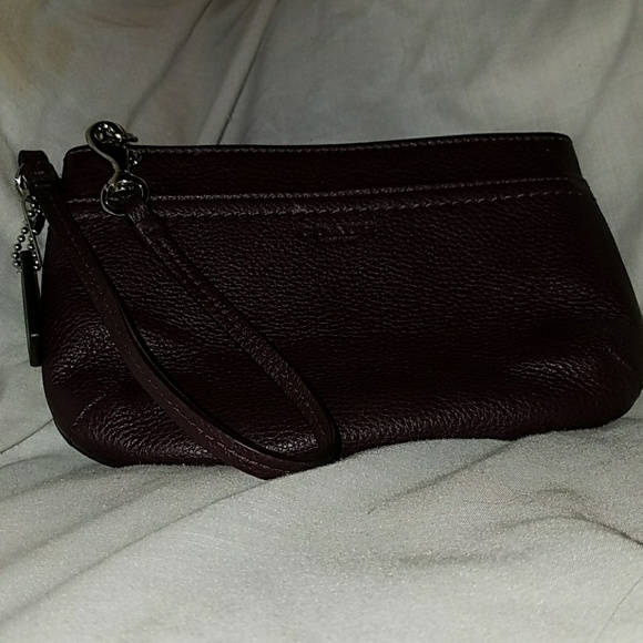 Coach wristlet - Picture 2 of 2