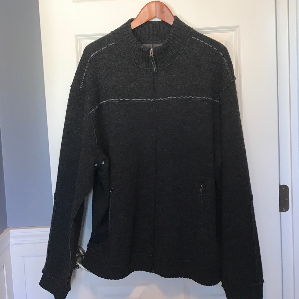 Men's zip up sweater