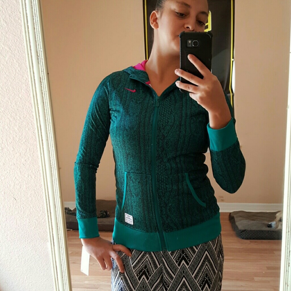 Sold* Brand new Nike jacket