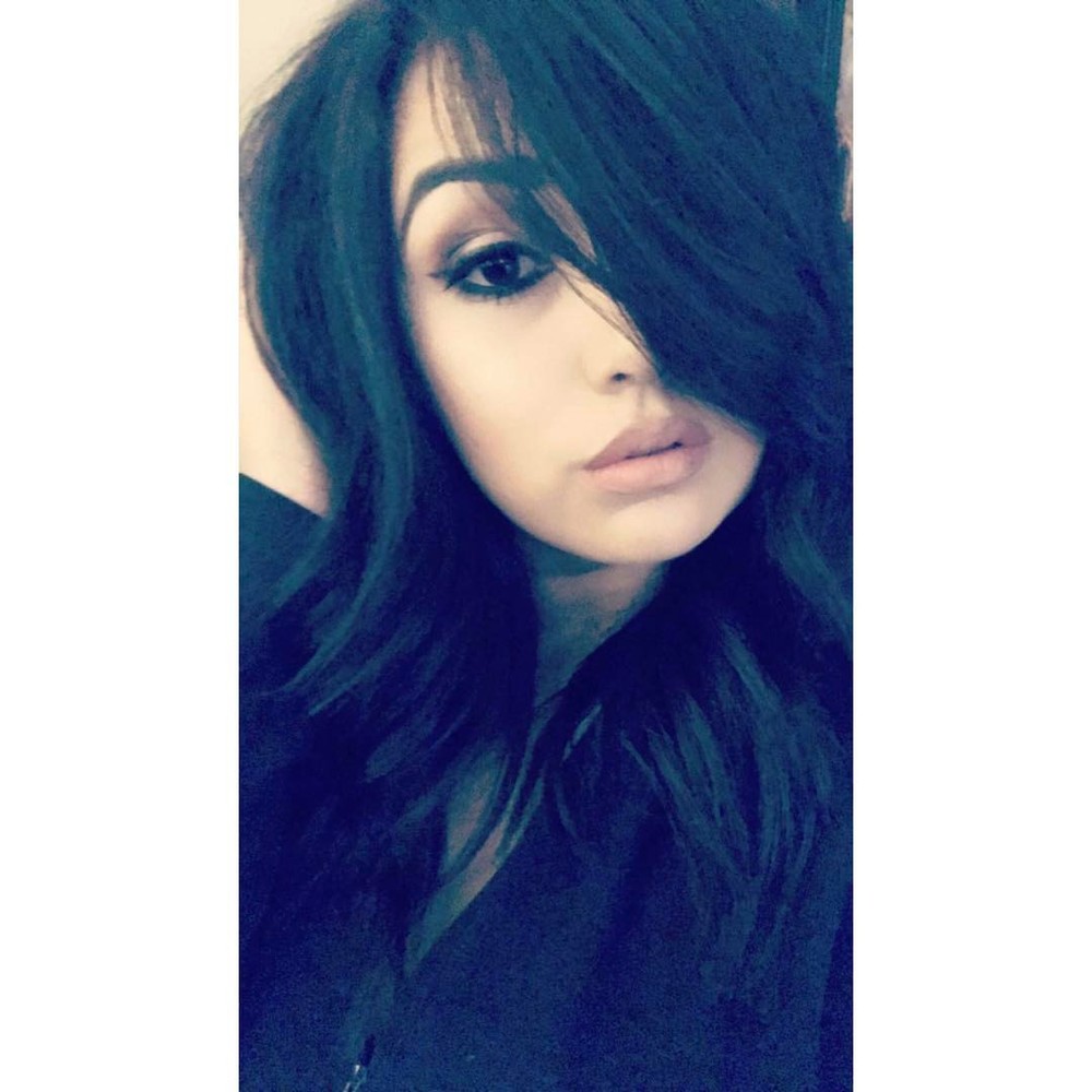 Meet your Posher, Evelyn