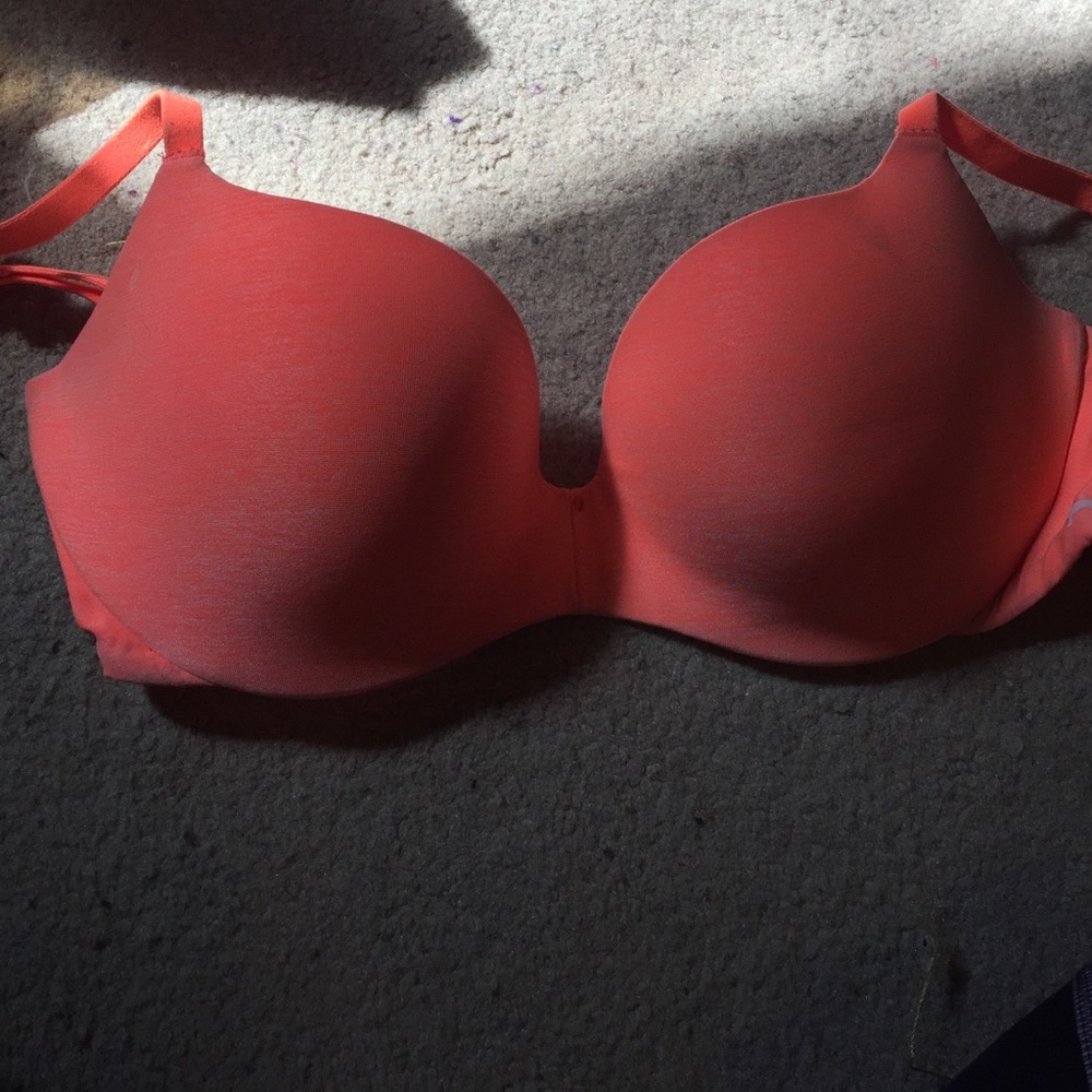 32DD bra