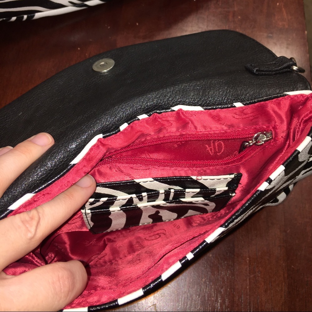 Grace Adele Handbag & Clutch Set - image 6